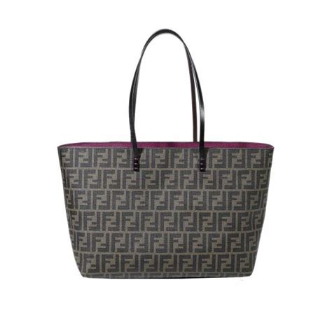 fendi da negozio bag sppalla|Borse di FENDI da donna .